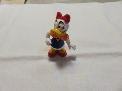 Daisy duck cm bully - daisy,