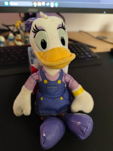 Disney daisy duck - disney,